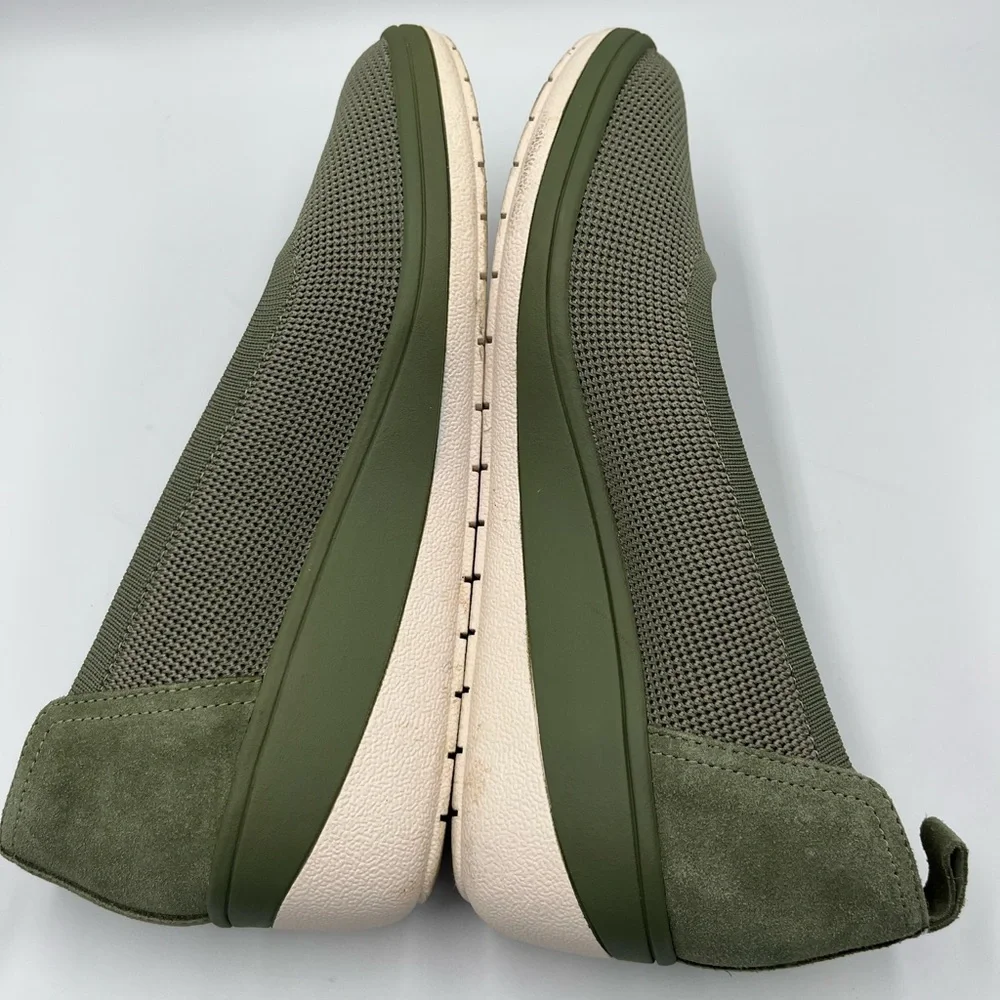 Vionic Army Green Wedge Size 9 - Picture 3 of 16